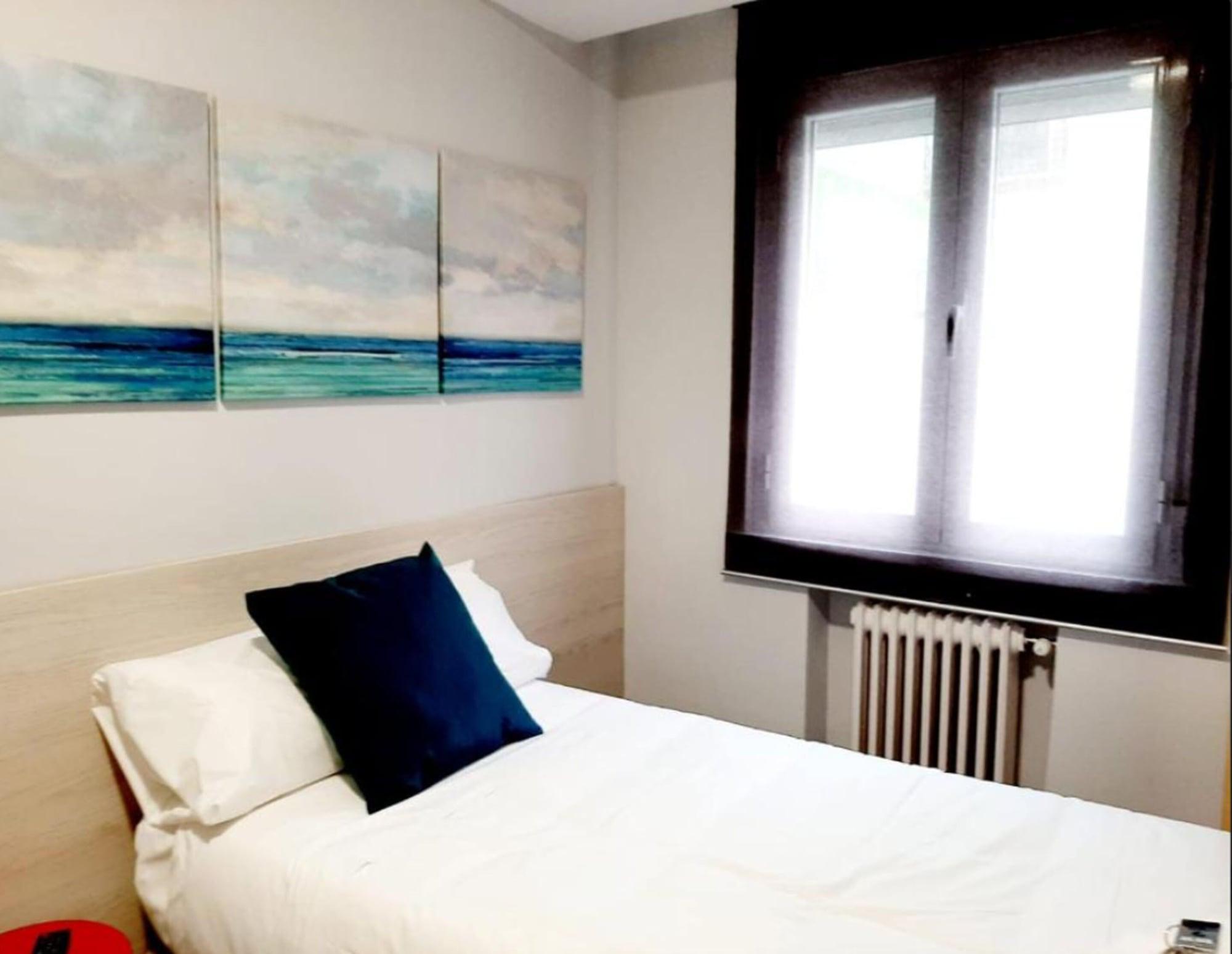 Arjori Rooms Hostal Саламанка Екстер'єр фото