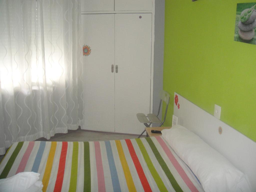 Arjori Rooms Hostal Саламанка Екстер'єр фото