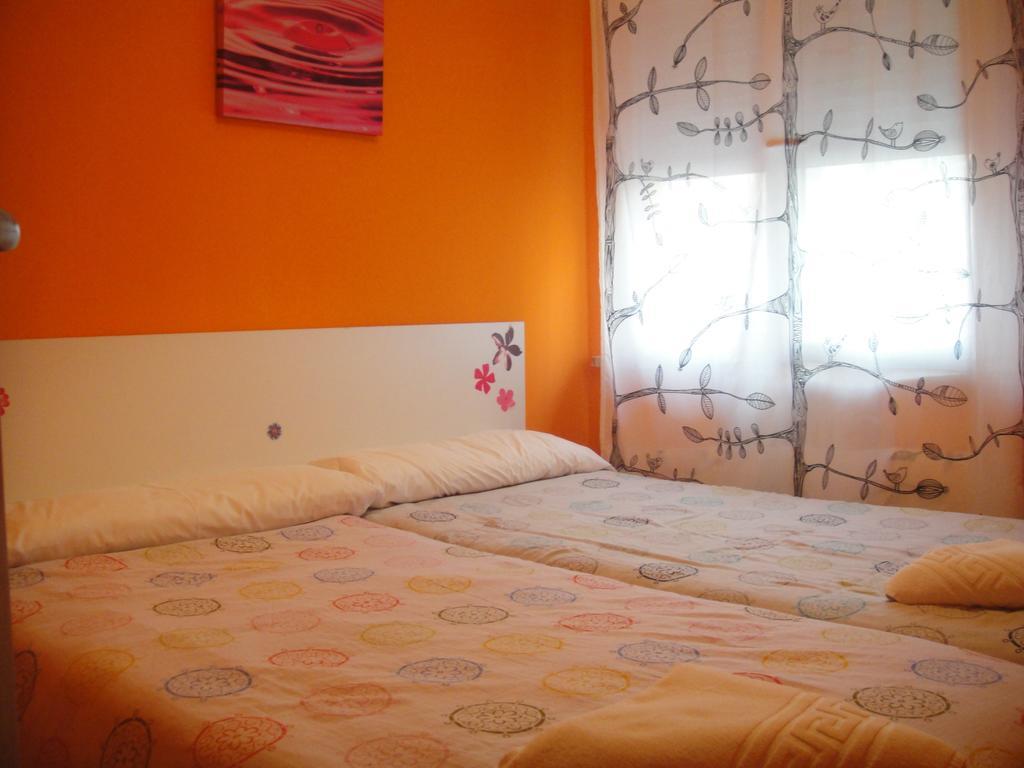 Arjori Rooms Hostal Саламанка Екстер'єр фото