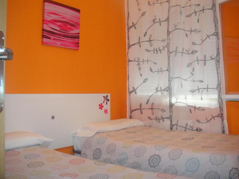 Arjori Rooms Hostal Саламанка Екстер'єр фото