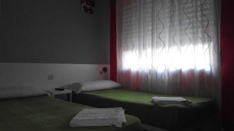 Arjori Rooms Hostal Саламанка Екстер'єр фото