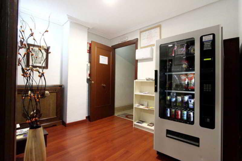 Arjori Rooms Hostal Саламанка Екстер'єр фото
